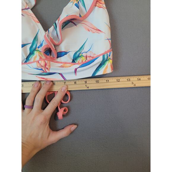 Time and Tru Bird of Paradise Swim Top White Size M 8–10 Bikini EUC - Picture 6 of 8